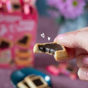 Michel et Augustin Chocolate Cookie Squares - Image 10